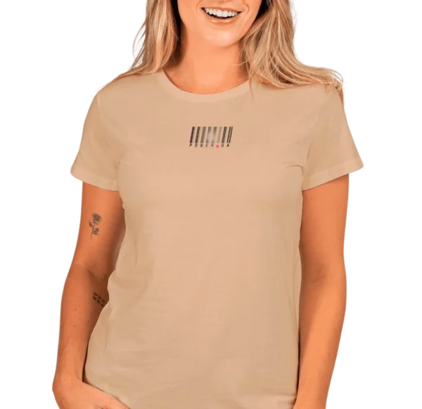 Camisetas Colombia POWEROSA de NEA PLAY con diseño deportivo, urbano y orgullo colombiano